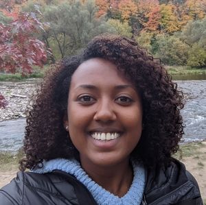 Meet your Posher, Selina